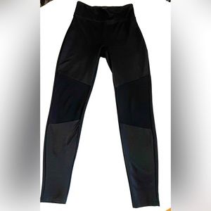 ⭐️⭐️⭐️Spanx Women’s Leggings Black Size Medium⭐️⭐️⭐️